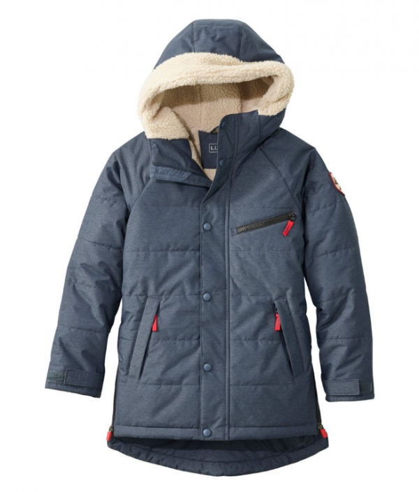 Jaket Parka dengan Lapisan Insulasi Hangat